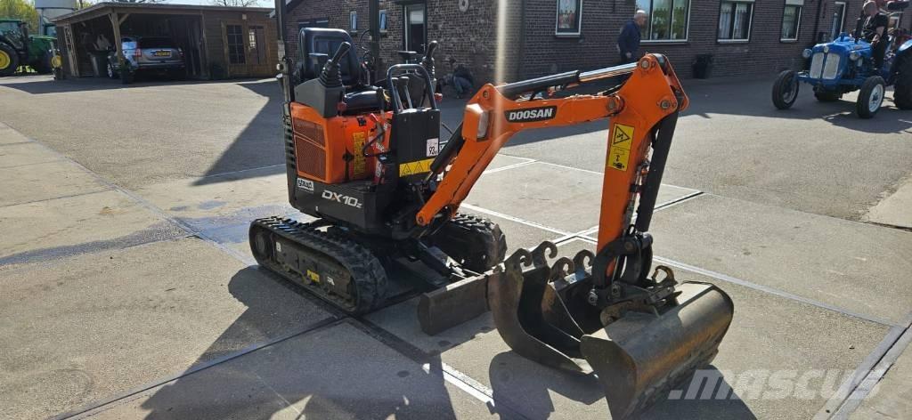 Doosan DX 10 Z 小型挖土機/掘鑿機<7t(小型挖掘機)