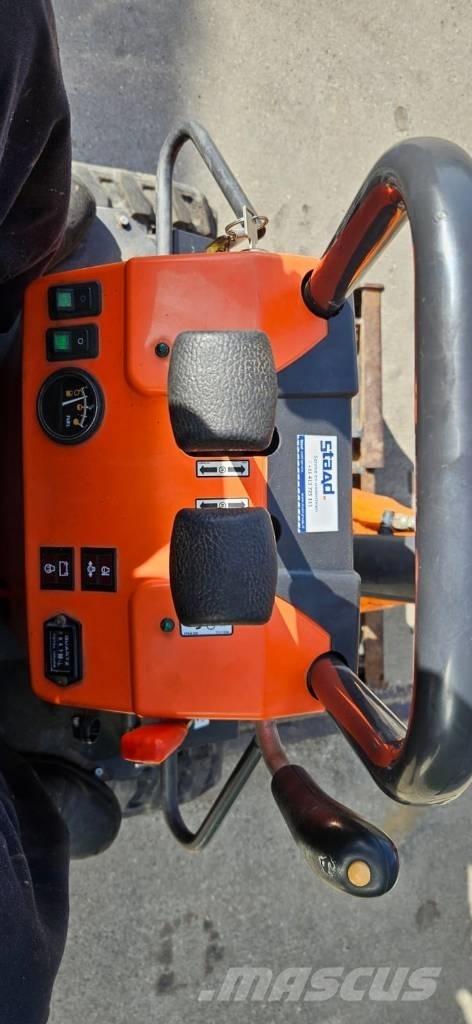 Doosan DX 10 Z 小型挖土機/掘鑿機<7t(小型挖掘機)