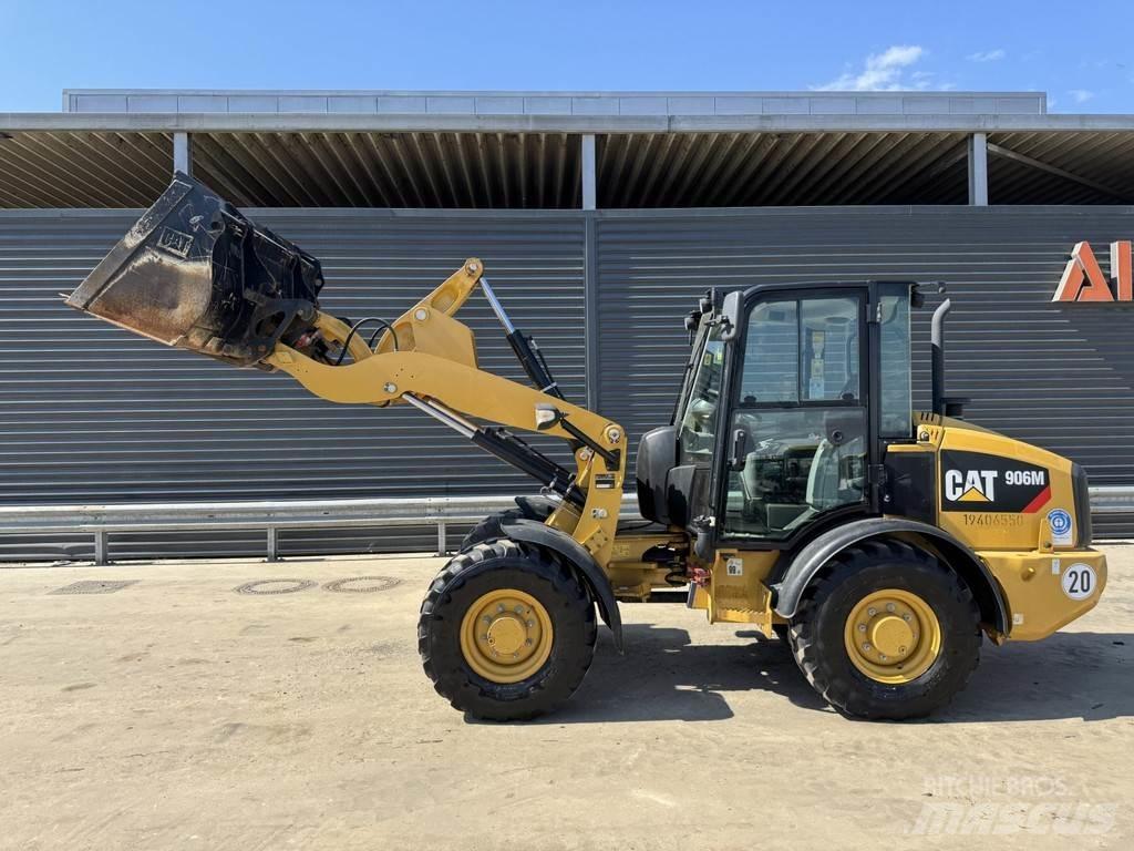CAT 906M 輪胎式裝載機