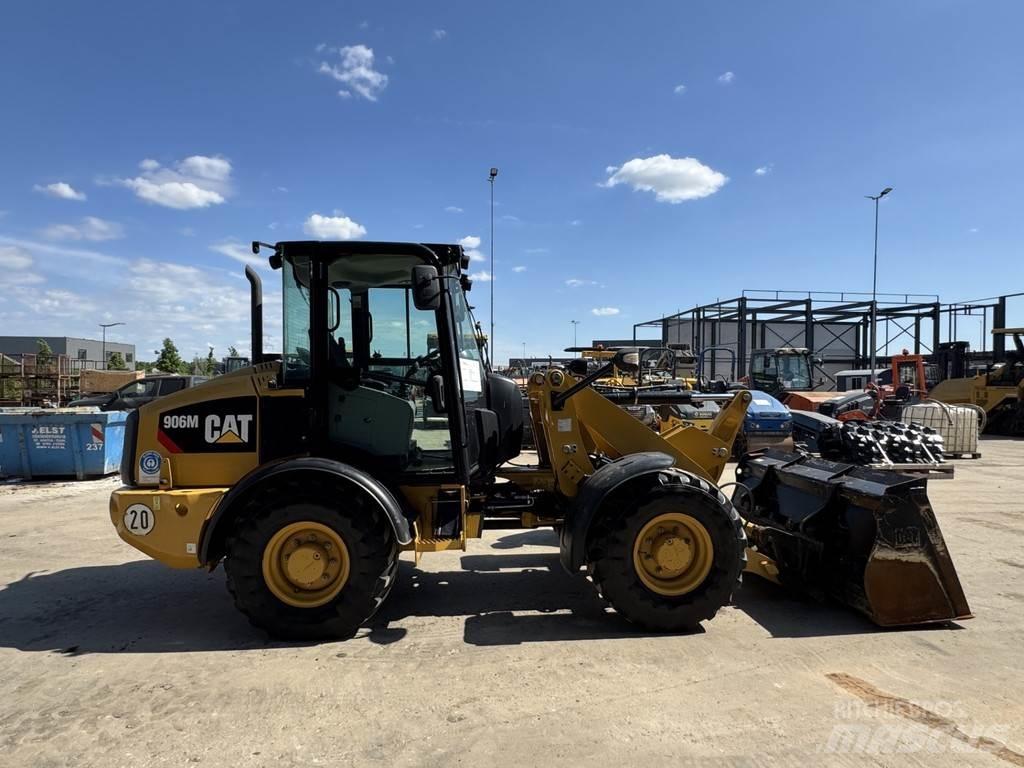 CAT 906M 輪胎式裝載機