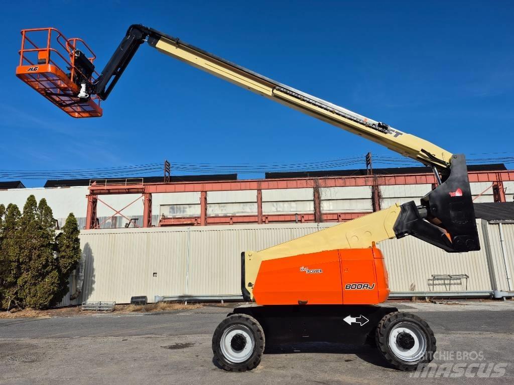 JLG 800 AJ 曲臂高空作業車