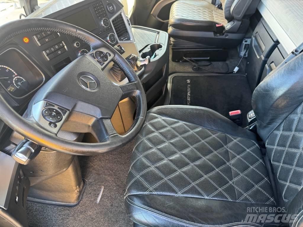 Mercedes-Benz  曳引機組件