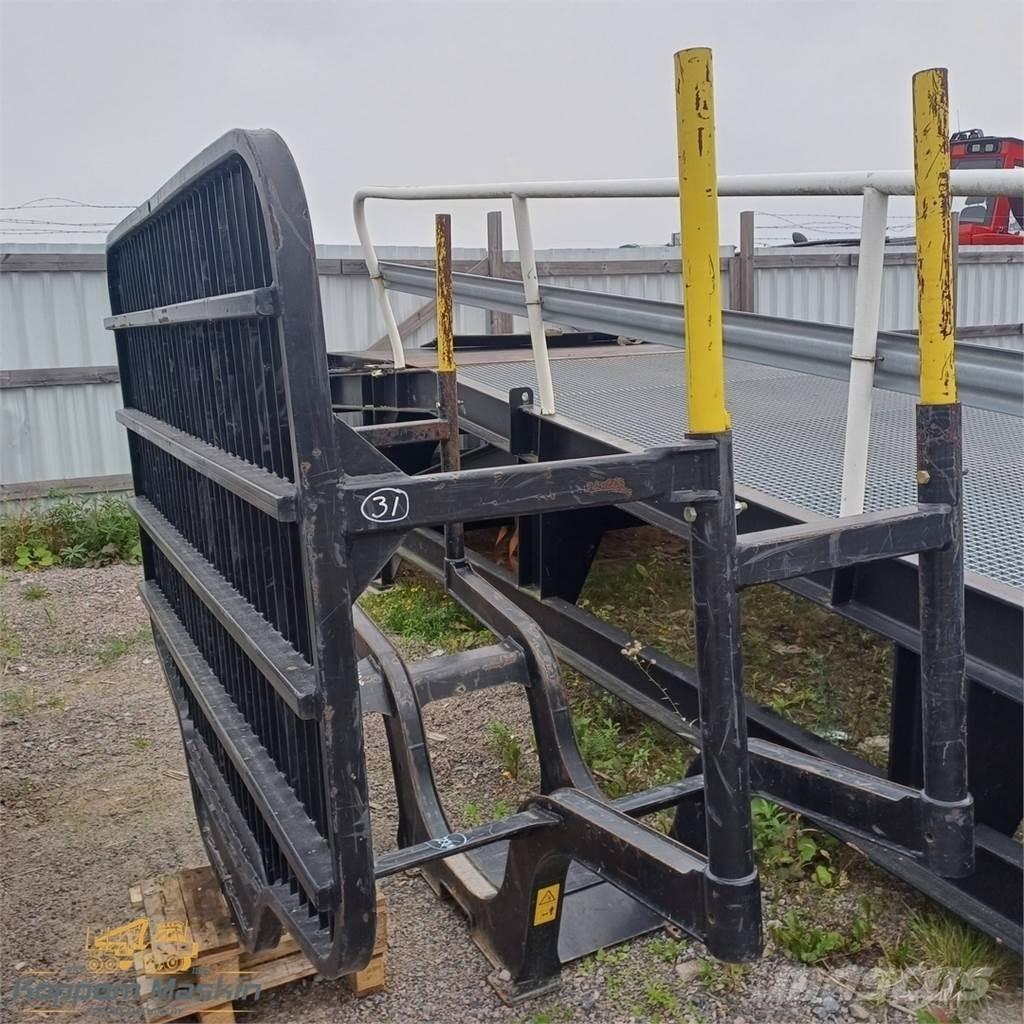 John Deere 810e 其他組件