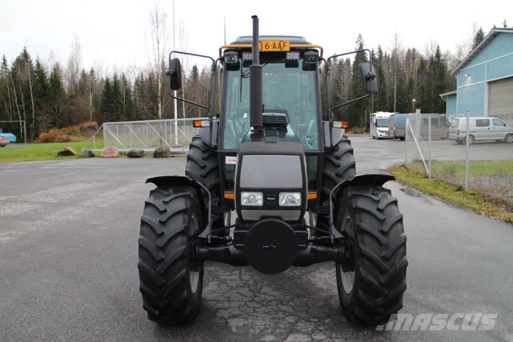 Valtra 700 曳引機