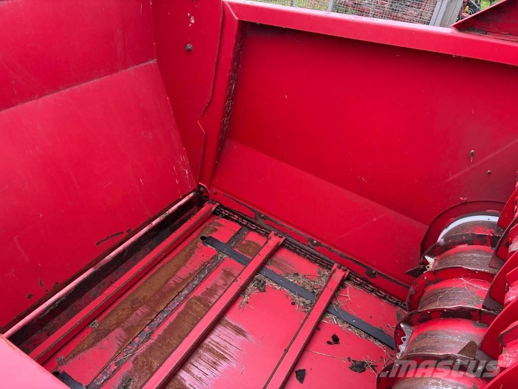 Kverneland 853 Pro 草捆撕碎機、切割機、拆袋機