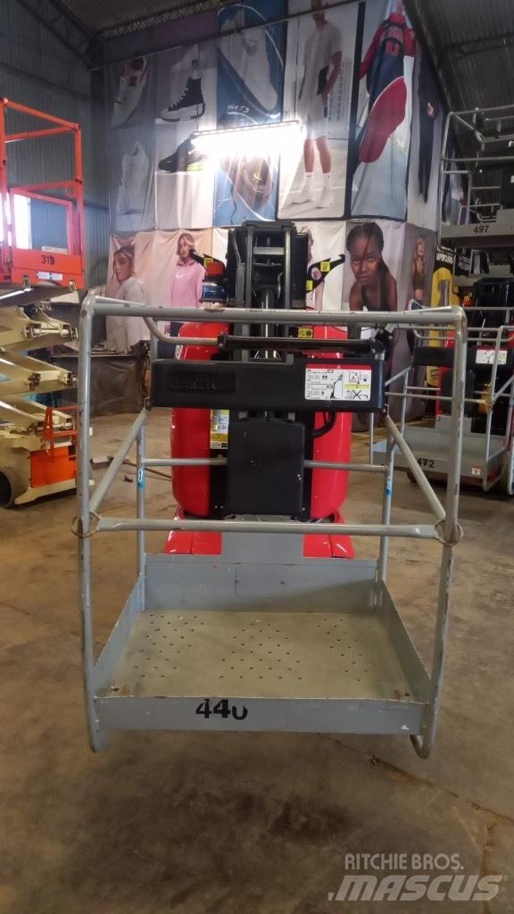 Manitou 100 VJR 垂直升降工作台