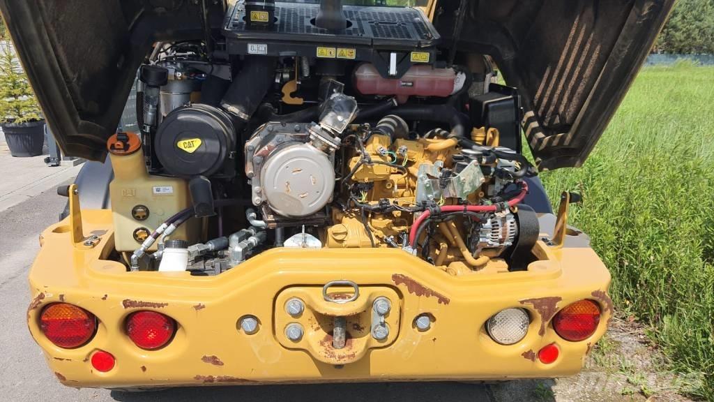 CAT 908M 輪胎式裝載機