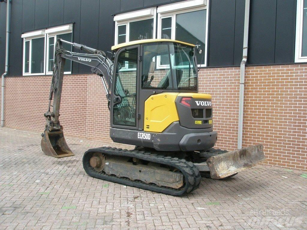 Volvo ECR50D 小型挖土機/掘鑿機<7t(小型挖掘機)
