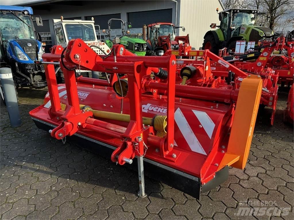 Dücker UM 27 HV G7 其他牧草收穫設備