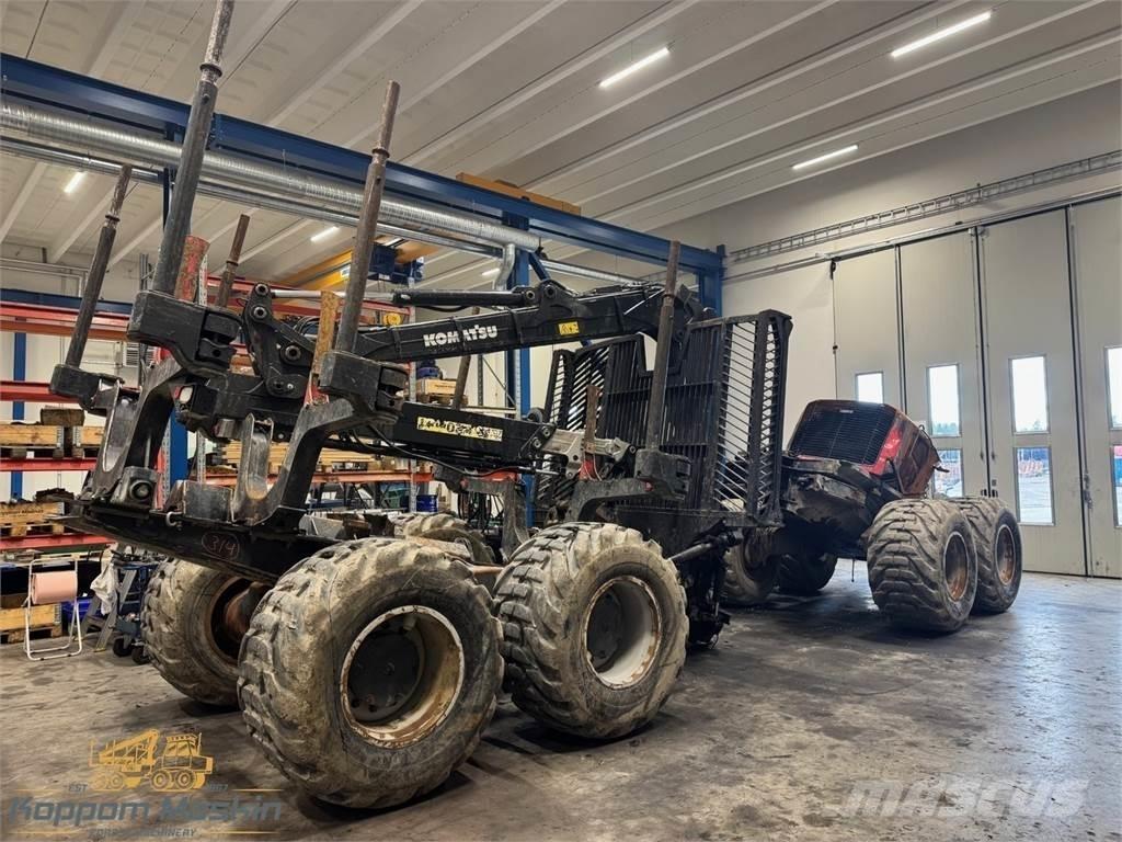 Komatsu 855 集運機