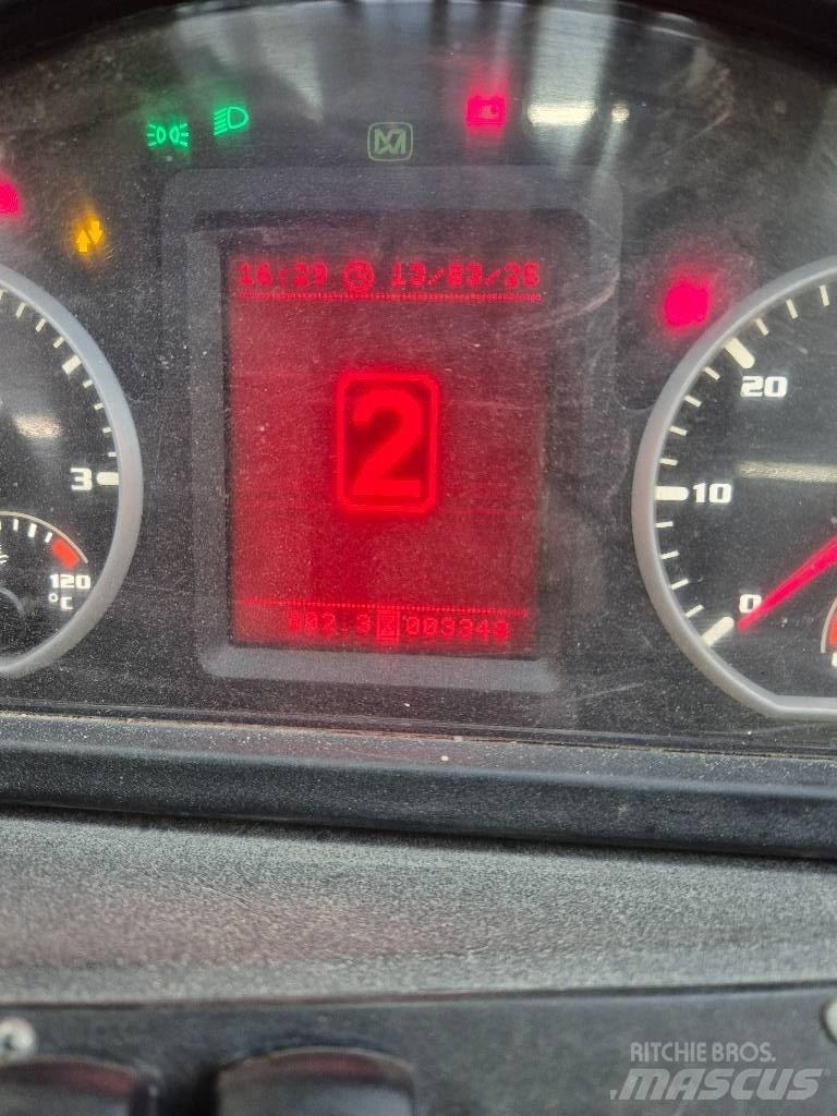 Merlo Roto 40.18 S 伸縮臂操作車