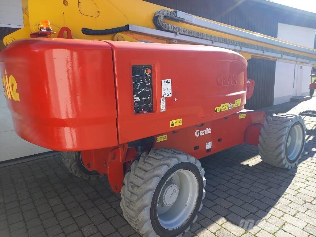 Genie S 85 伸縮臂高空作業車