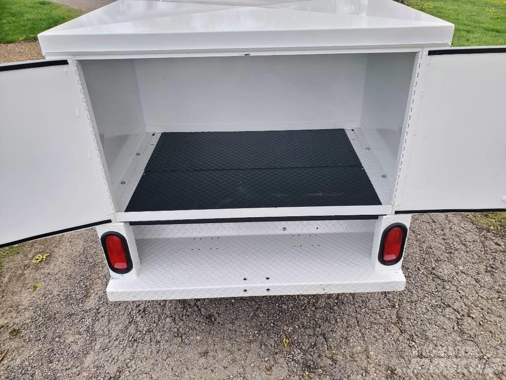 Taylor-Dunn R380 牽引車