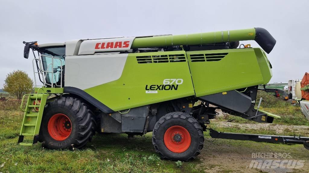 CLAAS Lexion 670 聯合收穫機