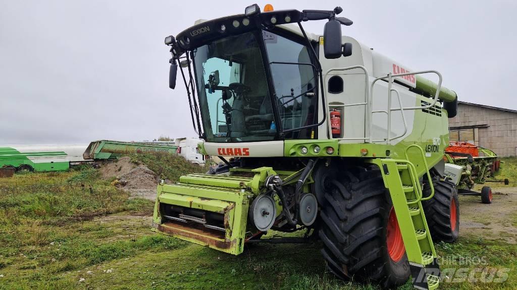 CLAAS Lexion 670 聯合收穫機