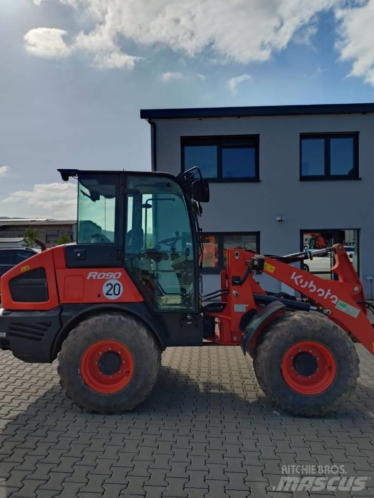 Kubota R 082 輪胎式裝載機
