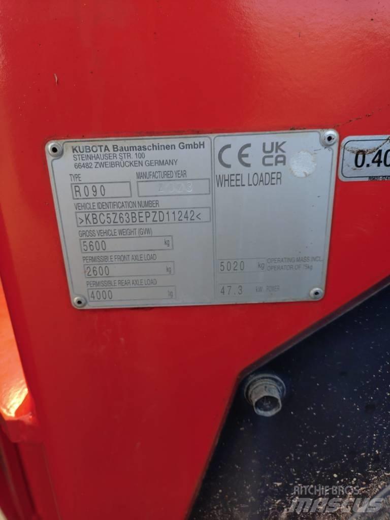 Kubota R 082 輪胎式裝載機
