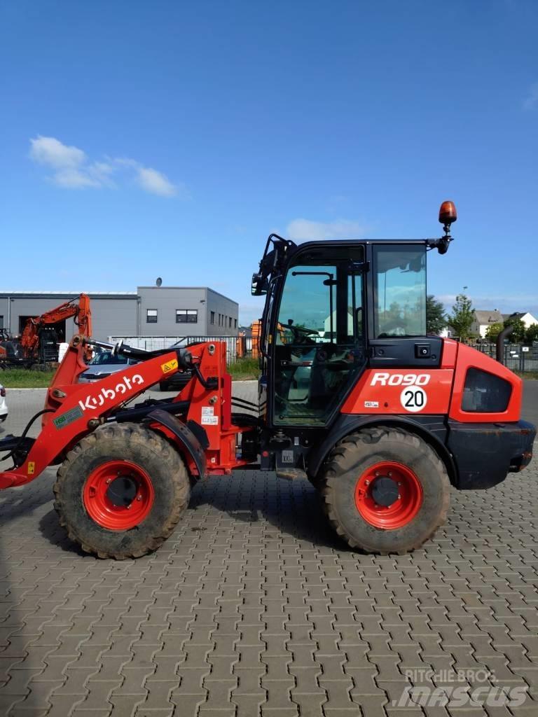 Kubota R 082 輪胎式裝載機