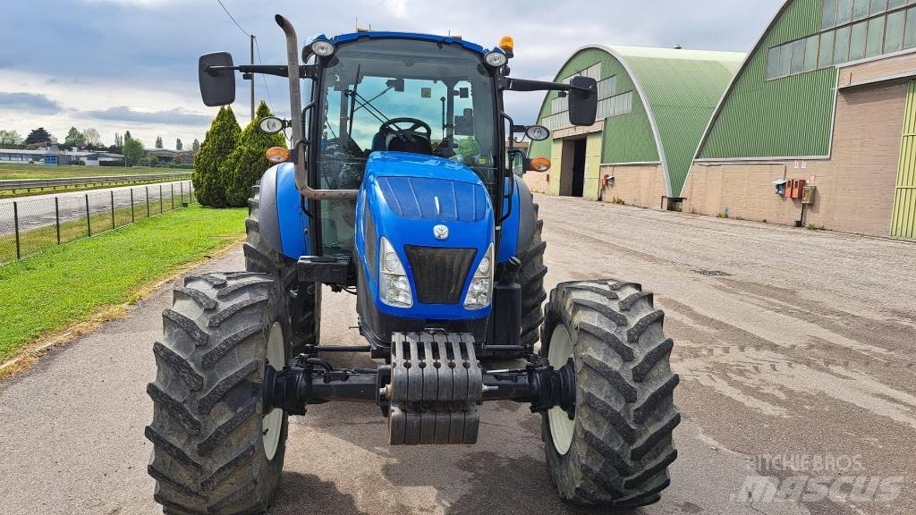New Holland T 4.105 曳引機