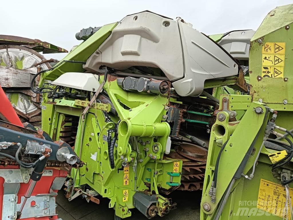 CLAAS ORBIS 750 自走式飼料採集機