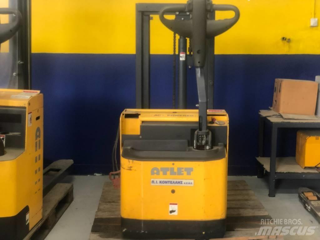 Atlet CSL 160 自走式堆積機