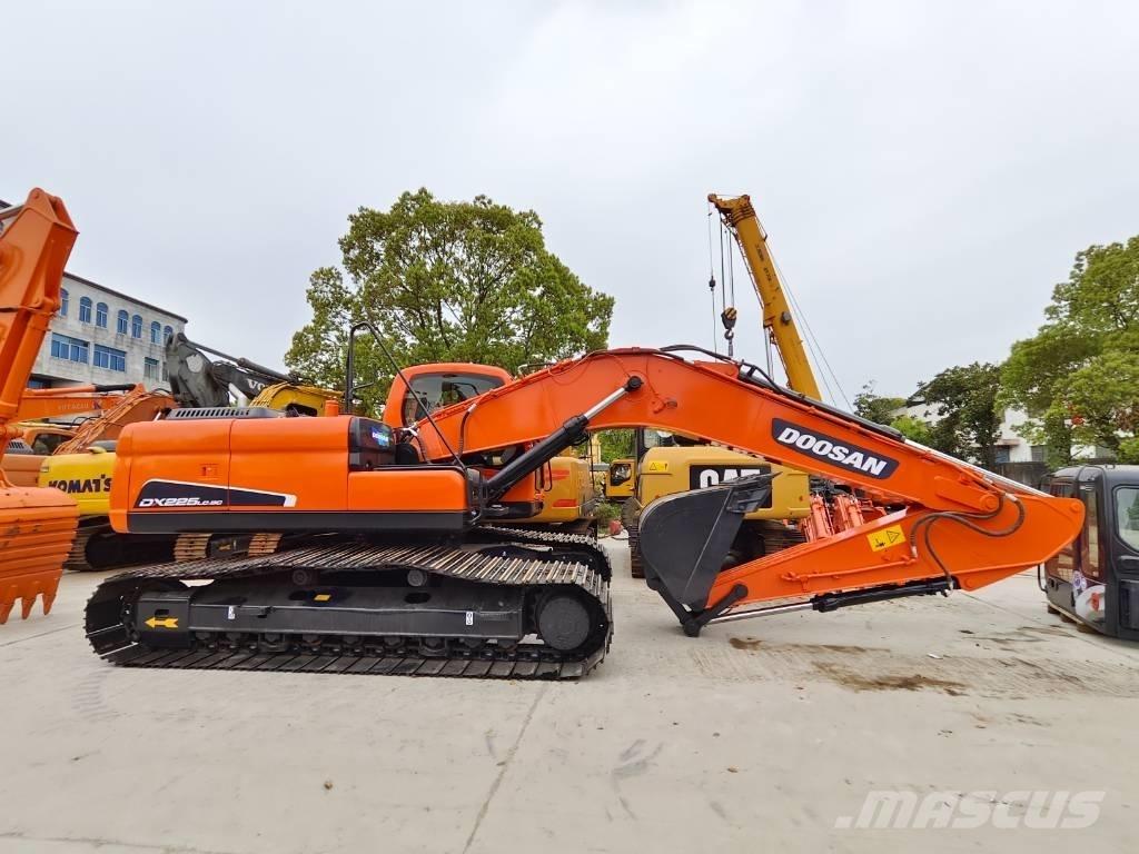 Doosan DX 225 LC 履帶式 挖土機/掘鑿機/挖掘機