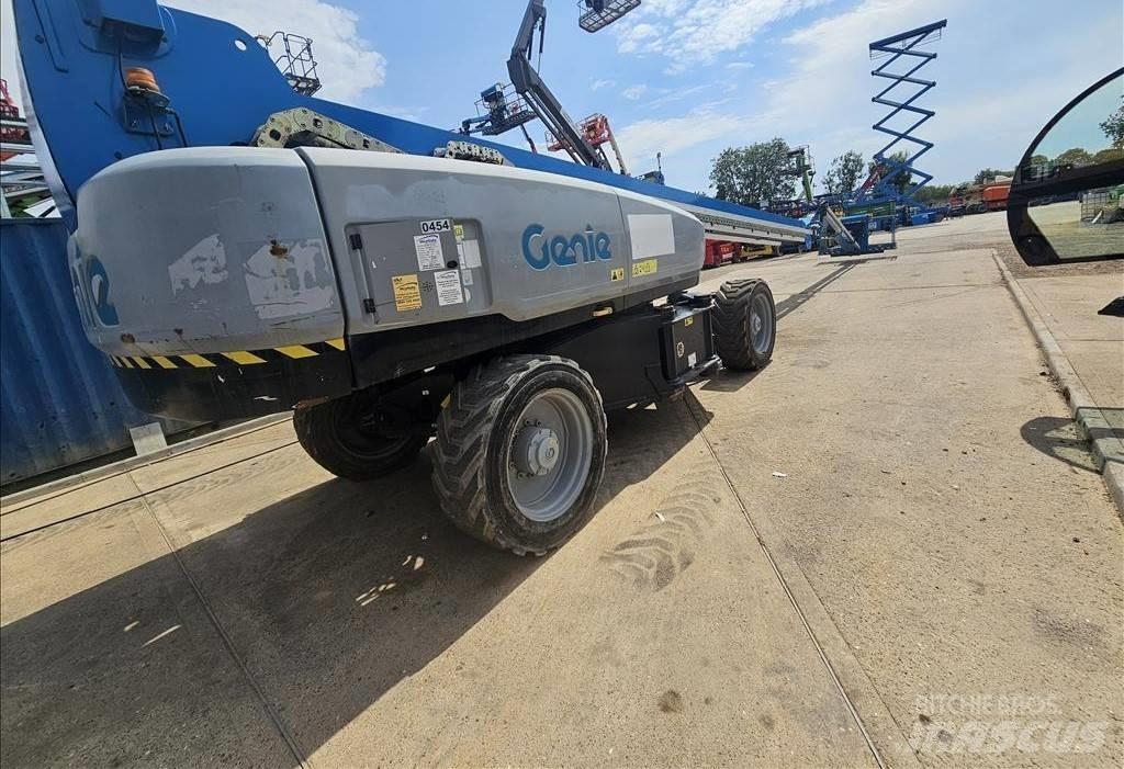 Genie SX135 XC 伸縮臂高空作業車