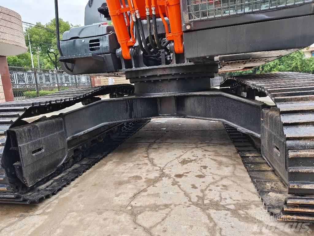 Hitachi ZX 200 履帶式 挖土機/掘鑿機/挖掘機