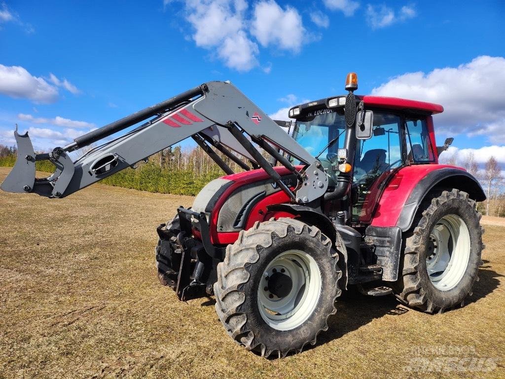 Valtra N122 Versu 曳引機