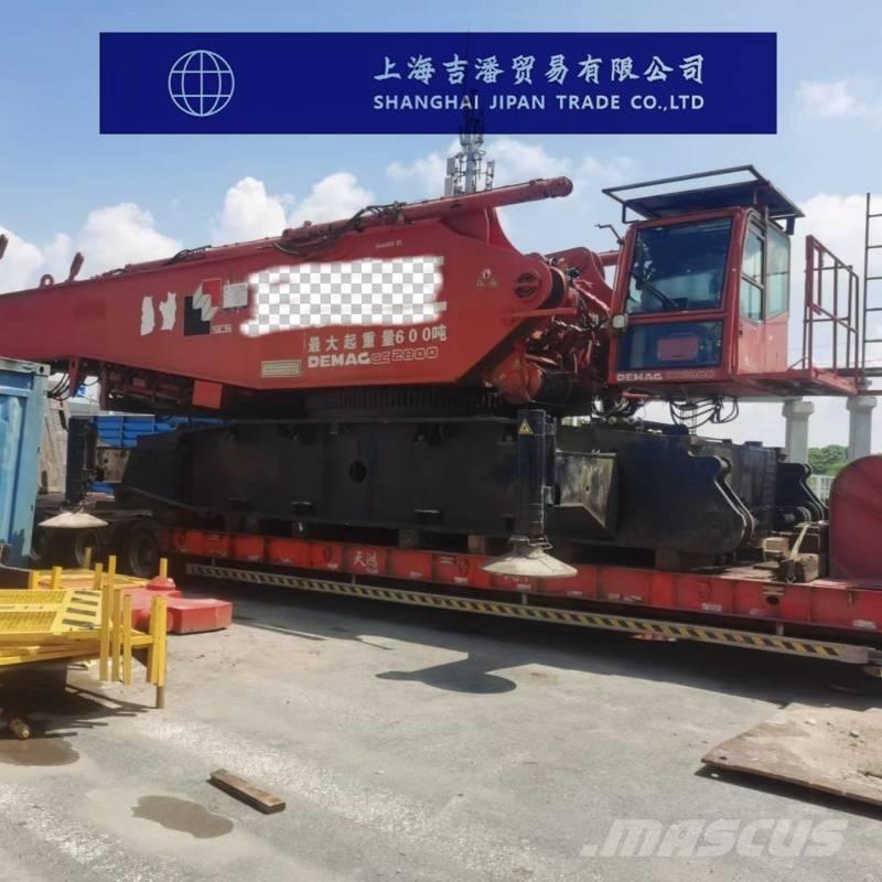 Demag CC 2800 履帶式起重機