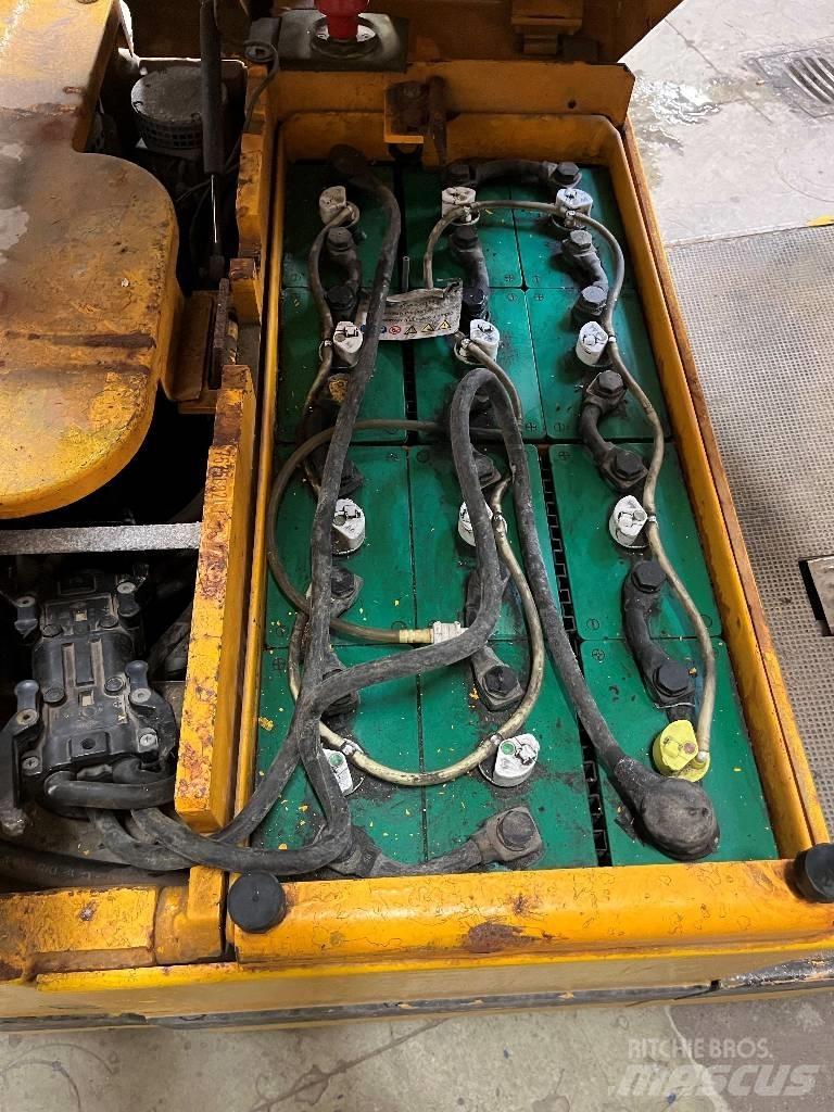 Jungheinrich EFG 113 電動堆高機