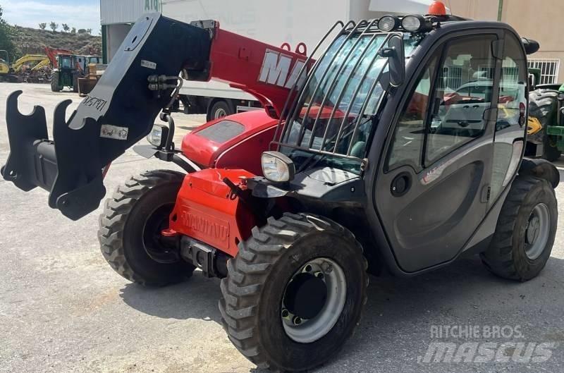 Manitou MT 625 伸縮臂操作車