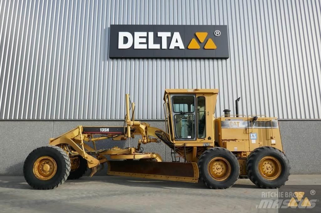 CAT 135H 平土機
