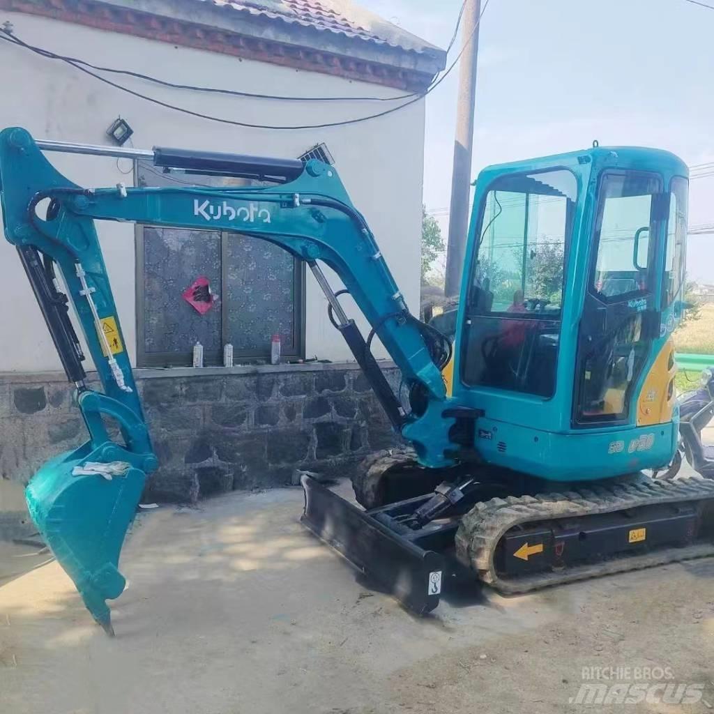 Kubota U 30 小型挖土機/掘鑿機<7t(小型挖掘機)