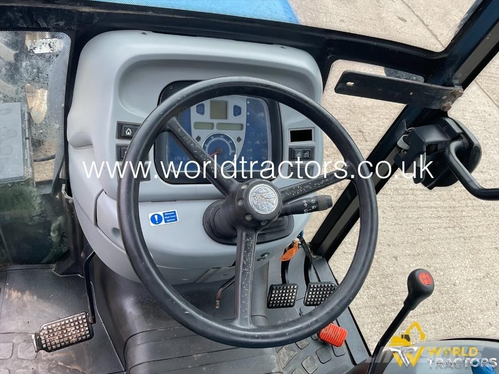 New Holland T 4.95 F 曳引機