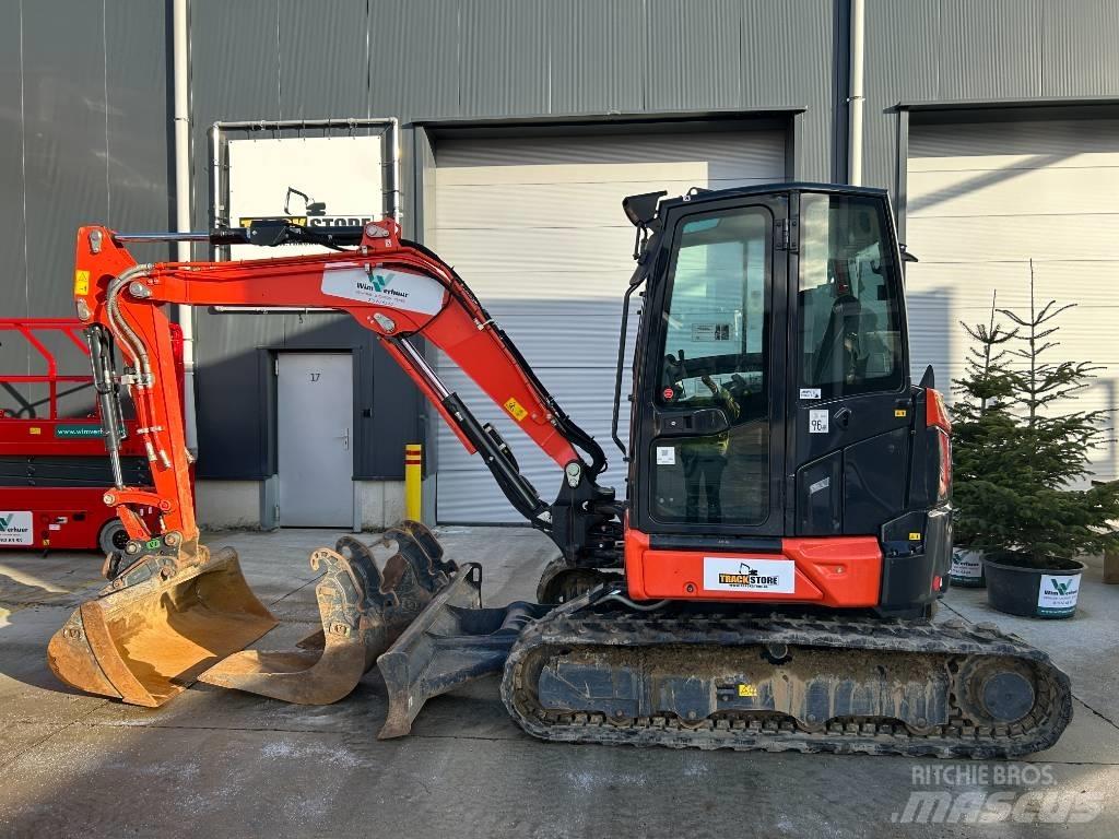 Kubota U 50 小型挖土機/掘鑿機<7t(小型挖掘機)