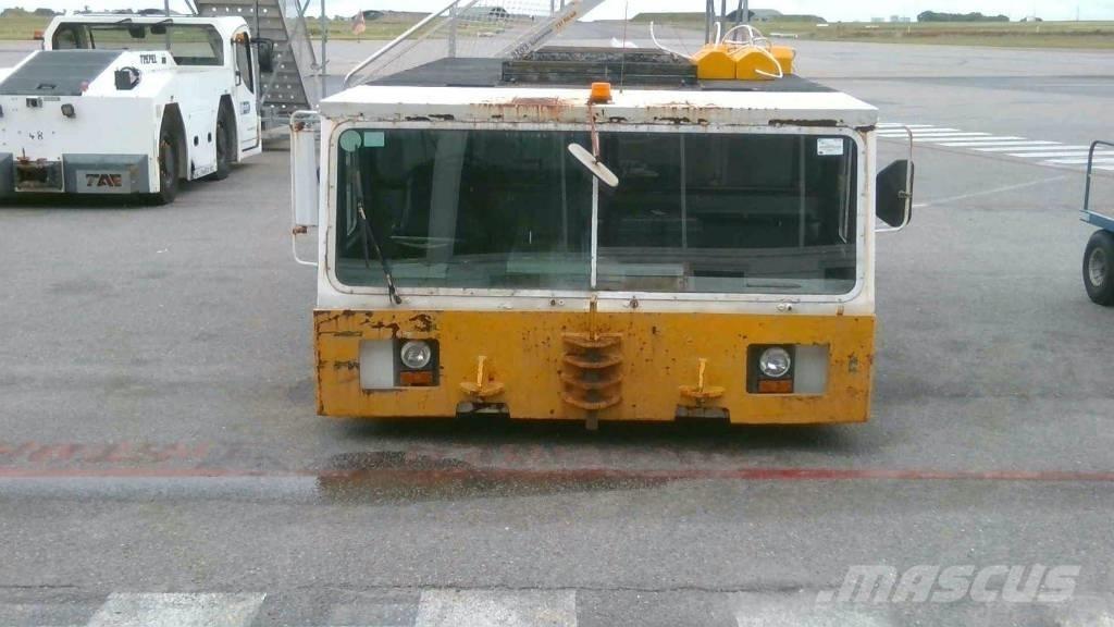 Douglas DC 11 其他物料運輸工具