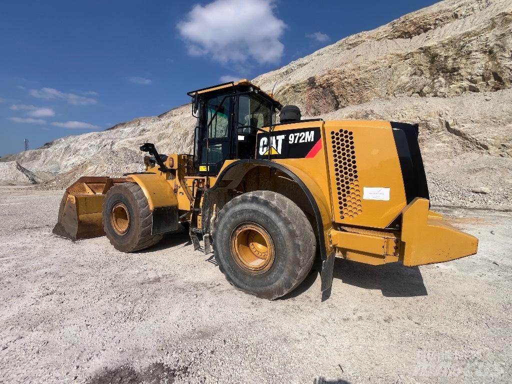 CAT 972m 輪胎式裝載機