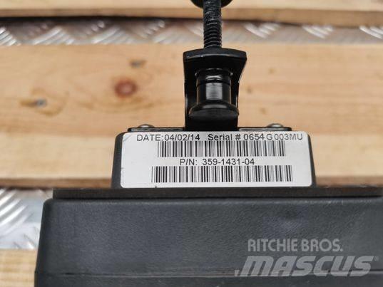 CAT 720 meter 電子設備