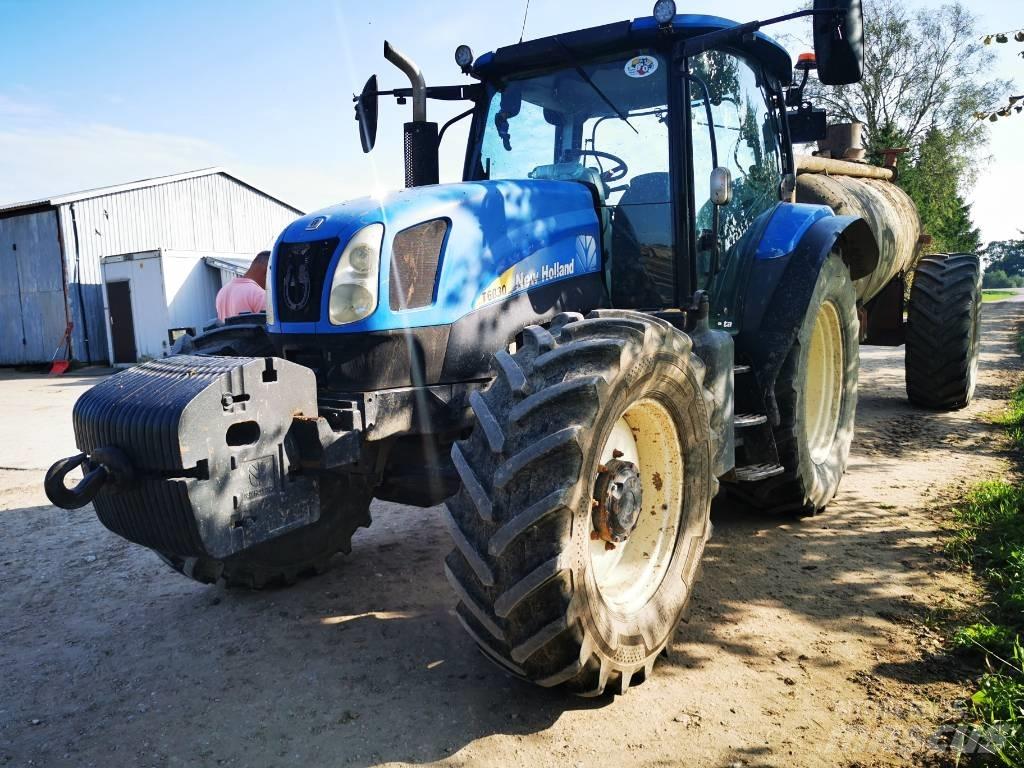 New Holland T 6030 曳引機