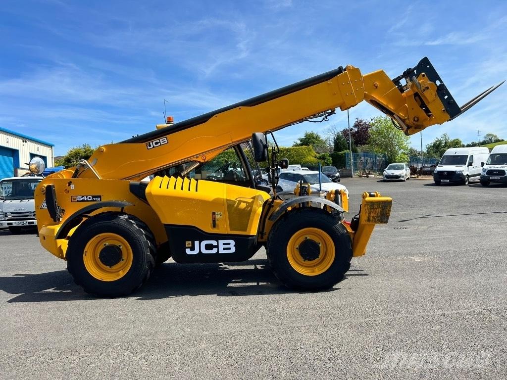JCB 540-140 Sway / AC 伸縮臂操作車