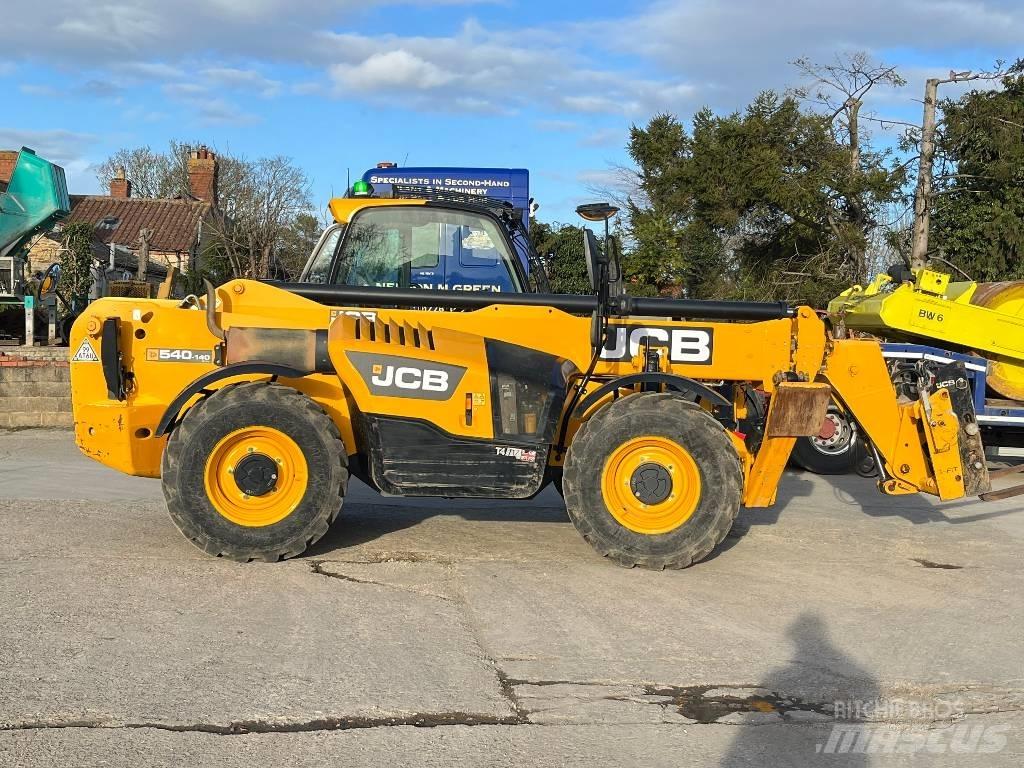 JCB 540-140 伸縮臂操作車