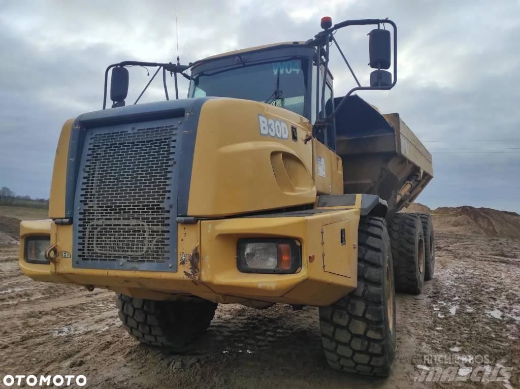 Bell B 30 D 鉸接式起吊車