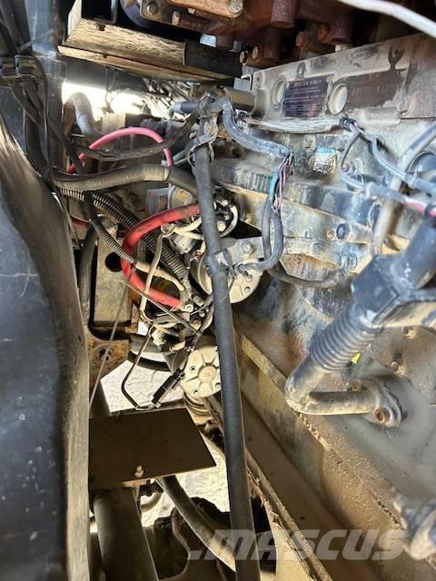 Komatsu 605-7 剛性傾卸卡車