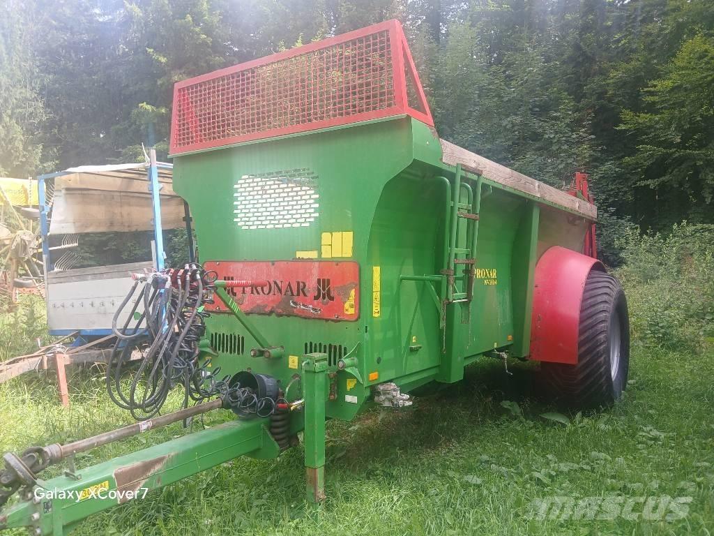 Pronar NV161/4 肥料撒布機