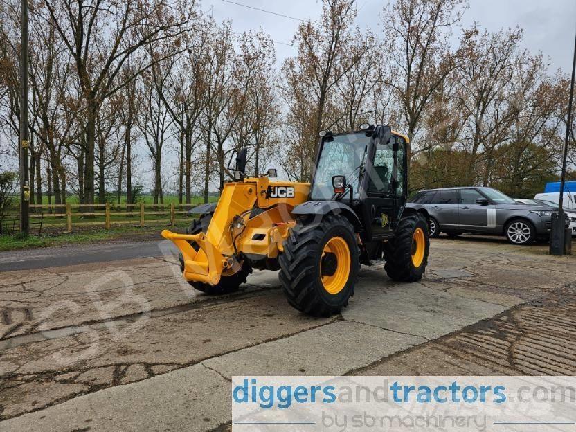 JCB 526-56 Agri 伸縮臂操作車