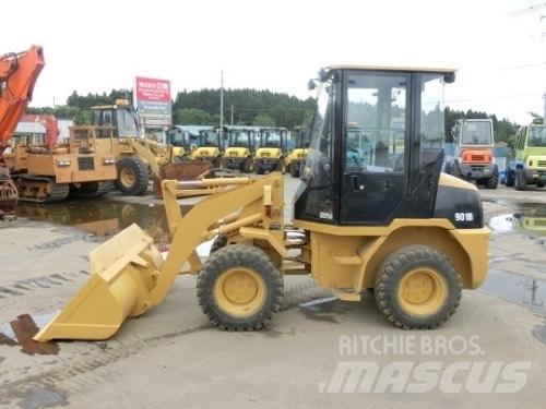 CAT 901B 輪胎式裝載機