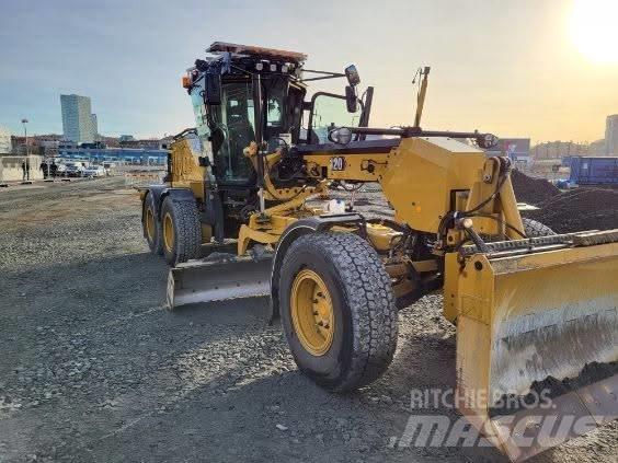 CAT 120 ADW 平土機