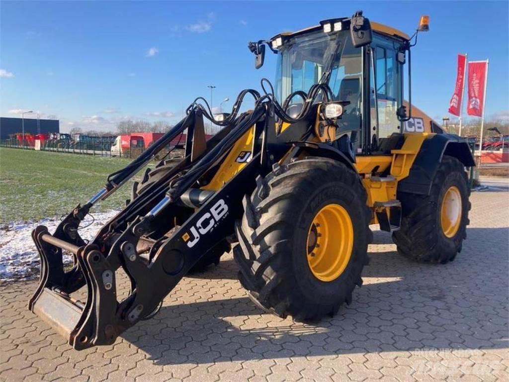 JCB 419S AGRI 輪胎式裝載機