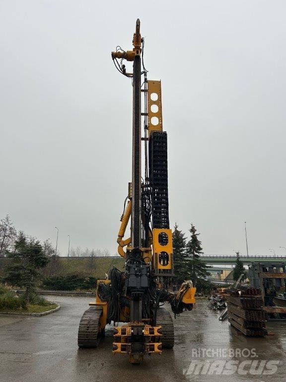 Klemm 806-3D 輕型鑽孔機